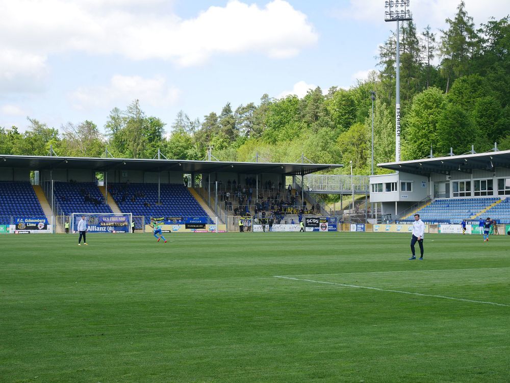 TSG Hoffenheim II - 1.FC Saarbrücken; etwas mehr als 10 min bis zum Anstoß