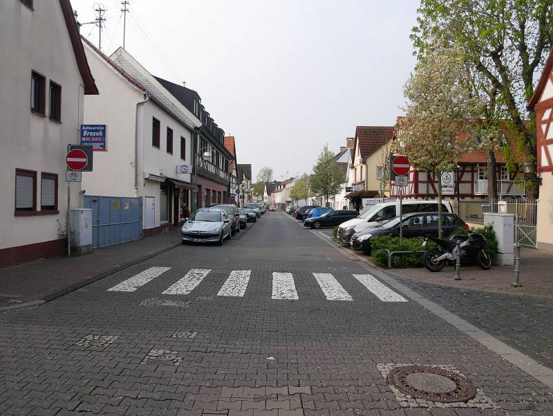 Frankfurt-Schwanheim